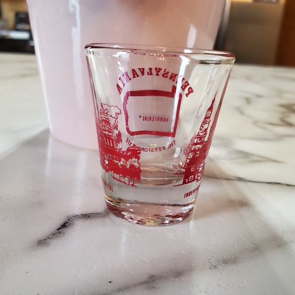 Independence Hall Pennsylvania Shot Glass - Picture 7 of 8
